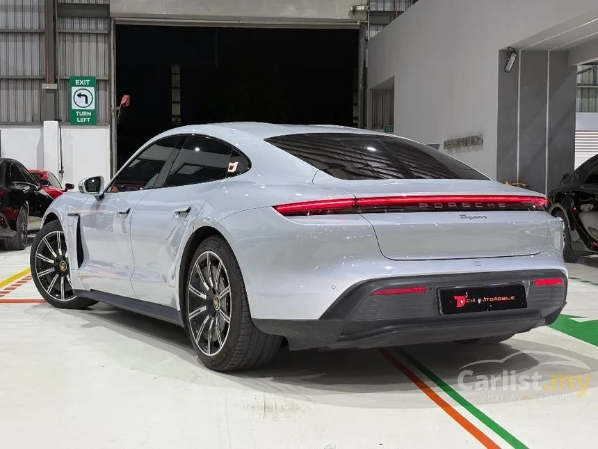 2022 Porsche Taycan Sedan
