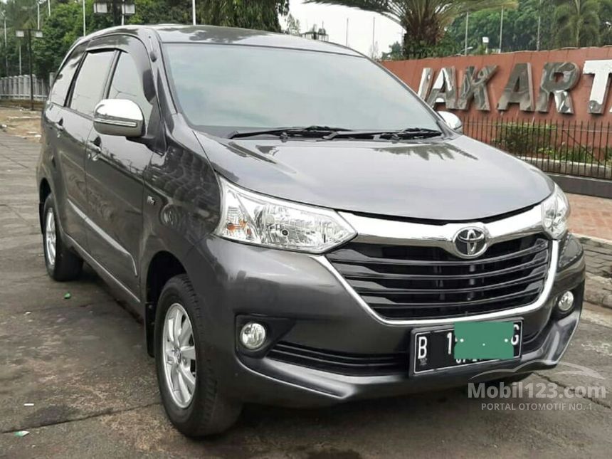 Review Toyota Avanza 2016