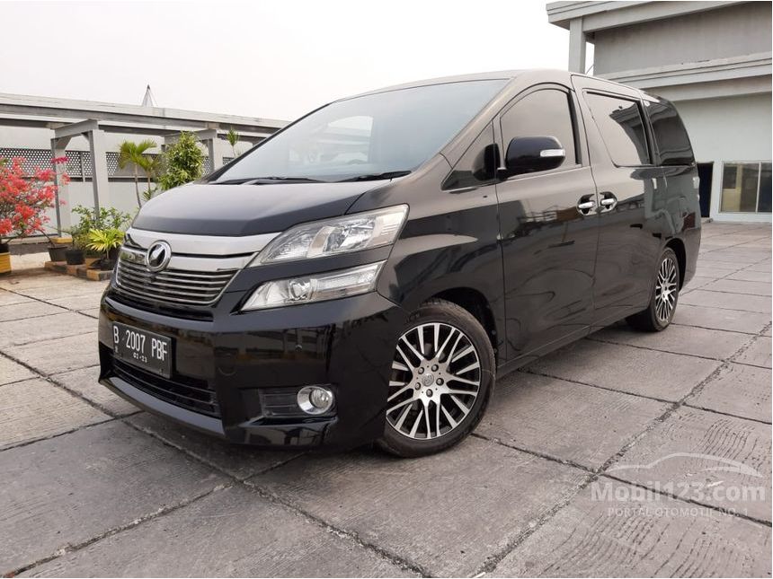Toyota vellfire 2012