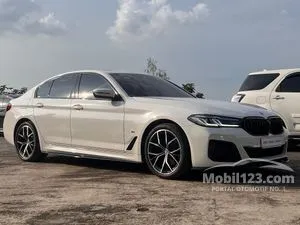 2023 BMW 520i 2.0 M Sport Sedan