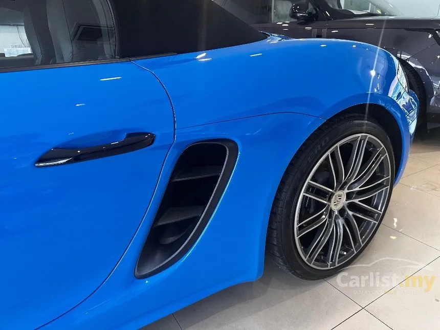 2022 Porsche 718 Boxster Convertible