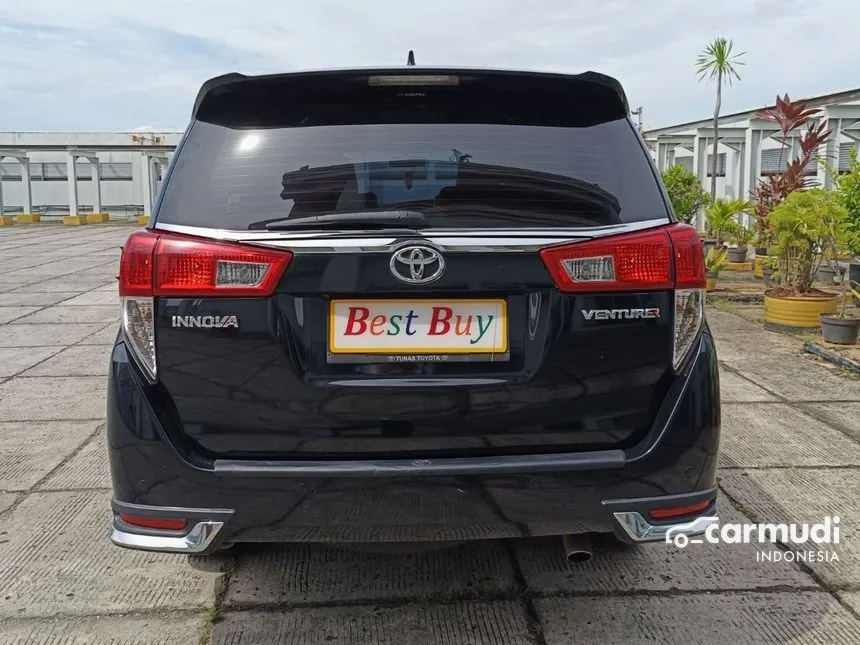 2019 Toyota Innova Venturer Wagon