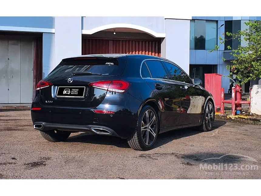2020 Mercedes-Benz A200 progressive line Hatchback