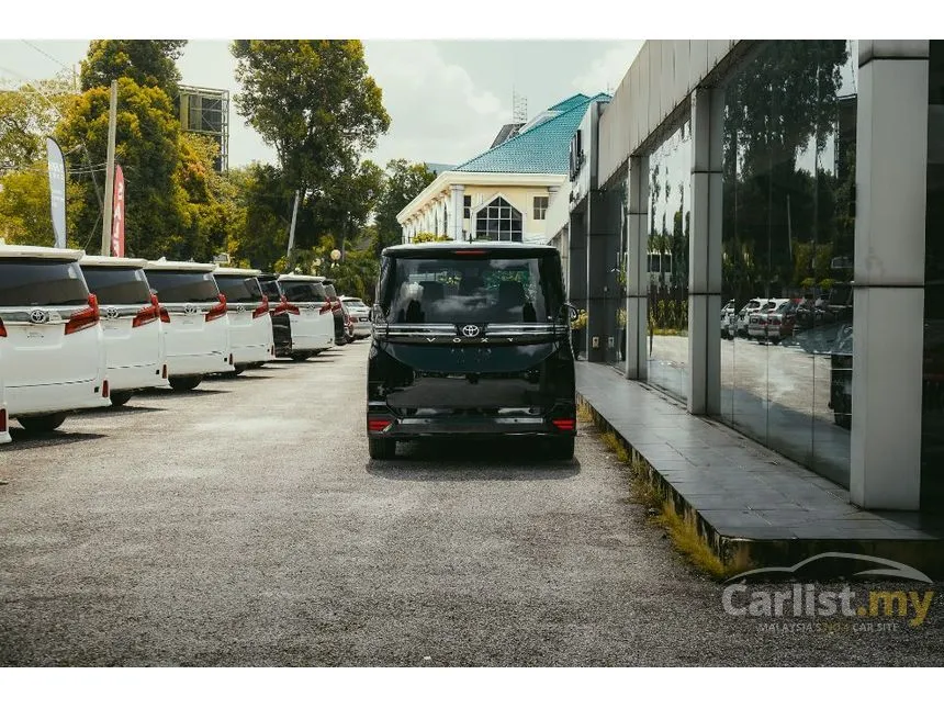 2022 Toyota Voxy S-Z MPV