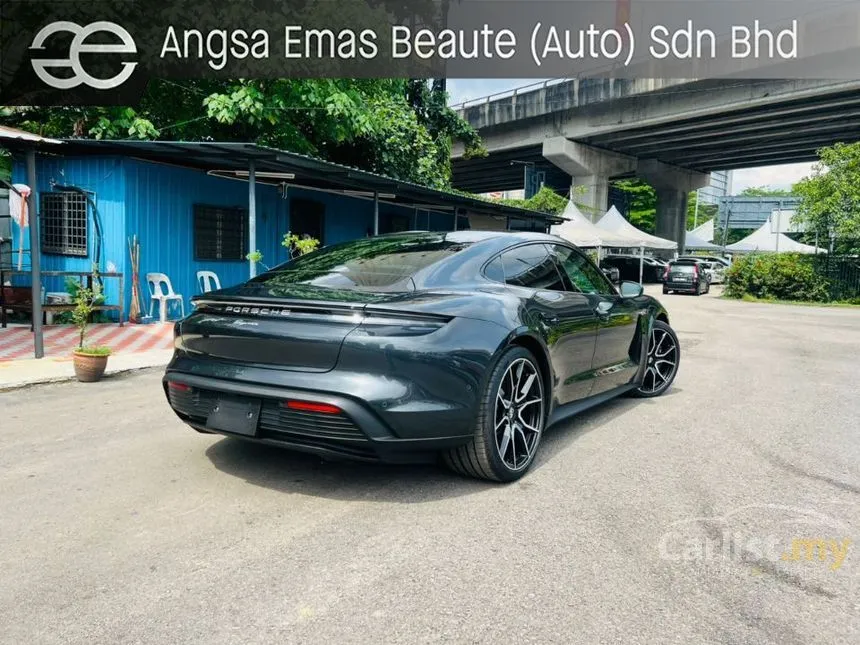 2025 Porsche Taycan Sedan