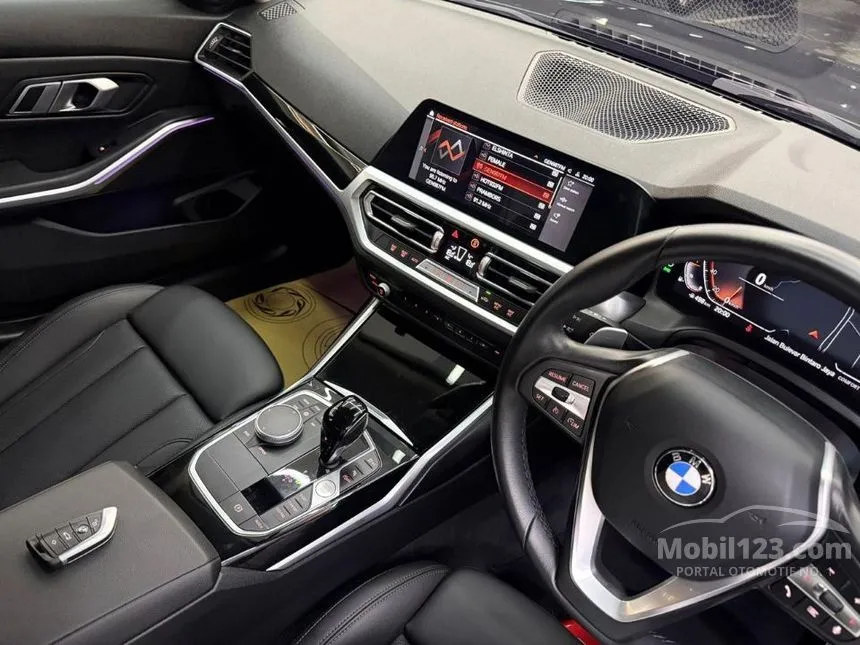 2022 BMW 320i M Sport Sedan