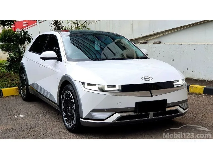 Jual Mobil Hyundai IONIQ 5 2022 Long Range Signature di DKI Jakarta ...