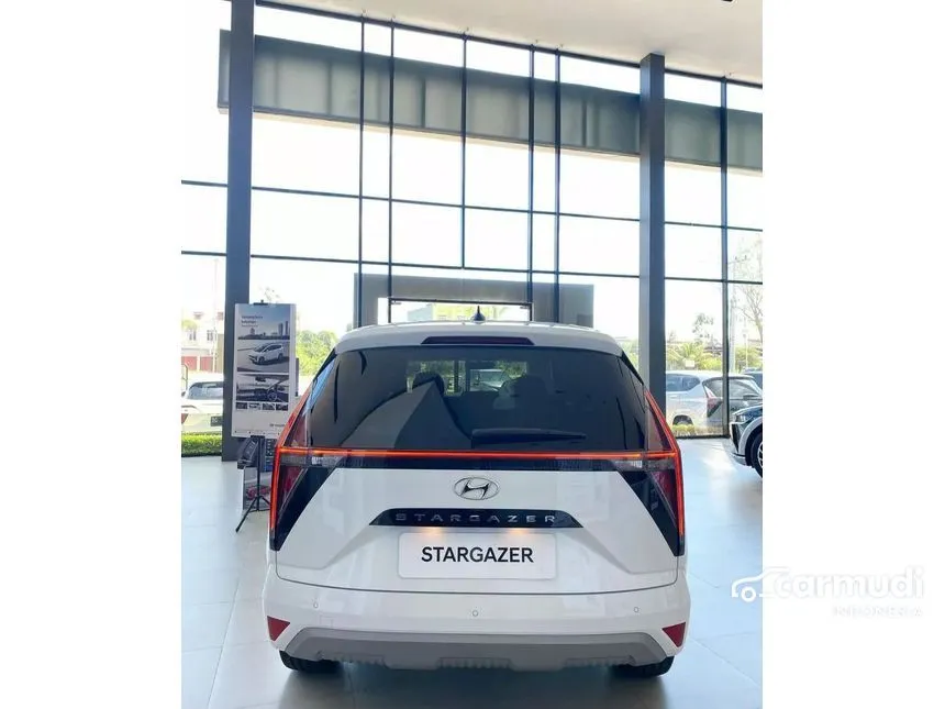 2024 Hyundai Stargazer Essential Wagon