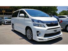 2013 Toyota Vellfire 2.4 Z Golden Eyes (ADMIRATION , LED DAYLIGHT, ALPINE HOME THEATER)