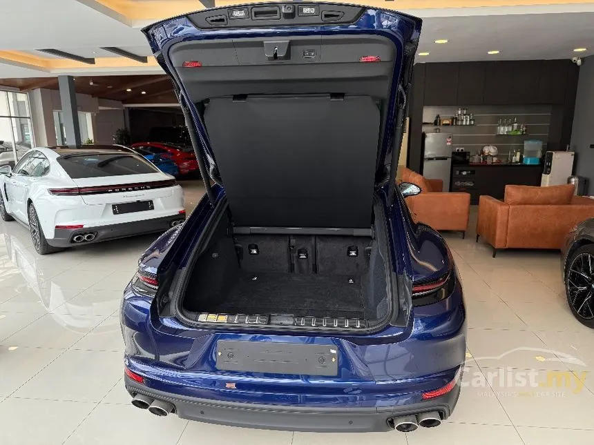 2024 Porsche Panamera Hatchback
