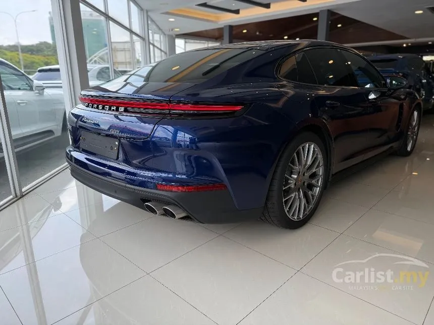 2024 Porsche Panamera Hatchback