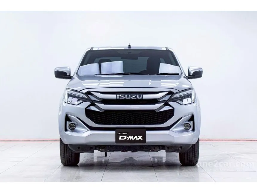 2025 Isuzu D-MAX L Space Cab Pickup