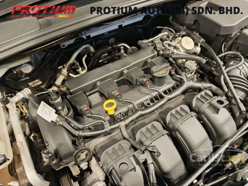 2014 Ford Focus Titanium Sedan