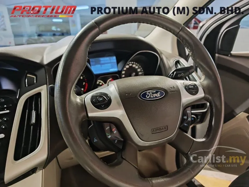2014 Ford Focus Titanium Sedan