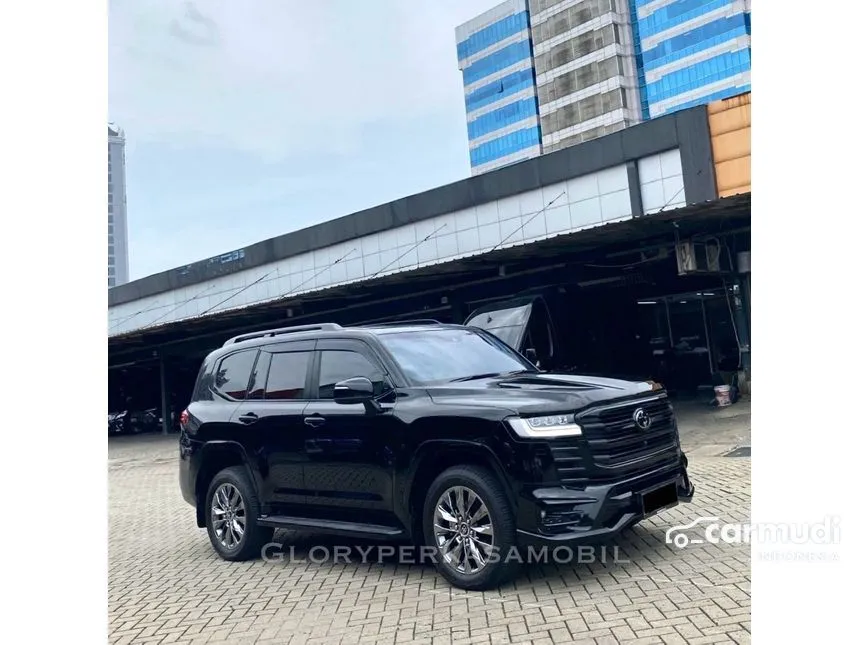 2024 Toyota Land Cruiser 300 VX-R SUV