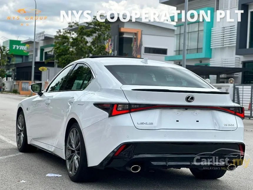 2022 Lexus IS 300 F Sport Sedan