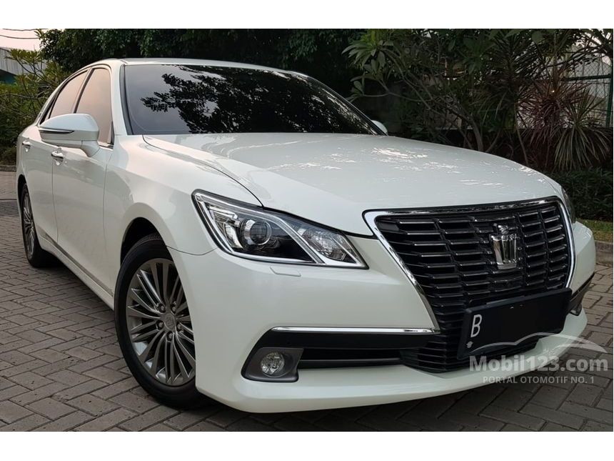 Jual Mobil  Toyota  Crown  2013 Royal  Saloon  3 0 di DKI 