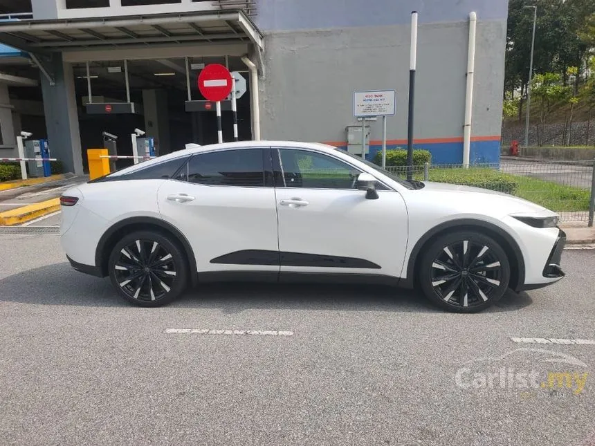 2022 Toyota Crown RS Advance Sedan