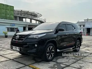 2017 Toyota Fortuner 2.4 TRD 4X2 SUV