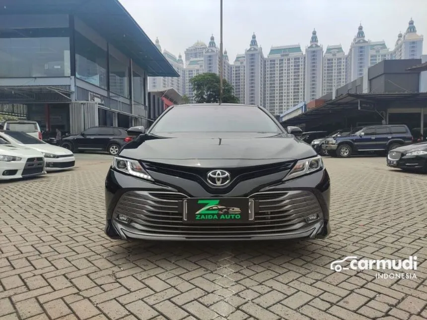 2020 Toyota Camry V Sedan