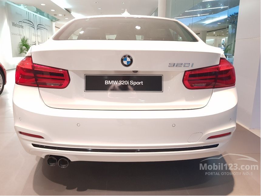 Jual Mobil  BMW  320i 2019 Sport  2 0 di DKI Jakarta 