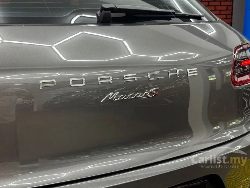 2015 Porsche Macan S SUV