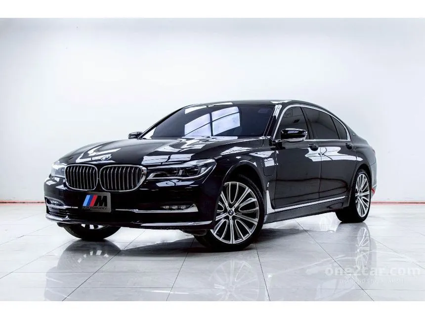2017 BMW 740Le xDrive Pure Excellence Sedan