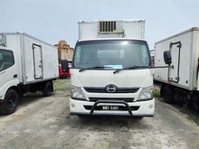 2012 Hino WU710 4.0 Lorry