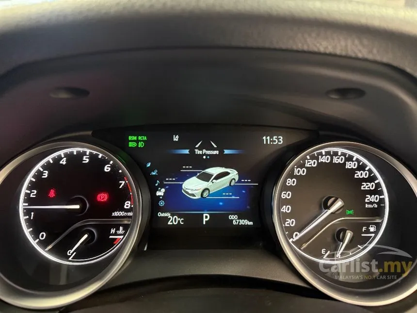 2022 Toyota Camry V Sedan