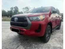 2022 Toyota Hilux 2.4 E Dual Cab Pickup (A) 4x4 LEATHER SEAT WARRANTY
