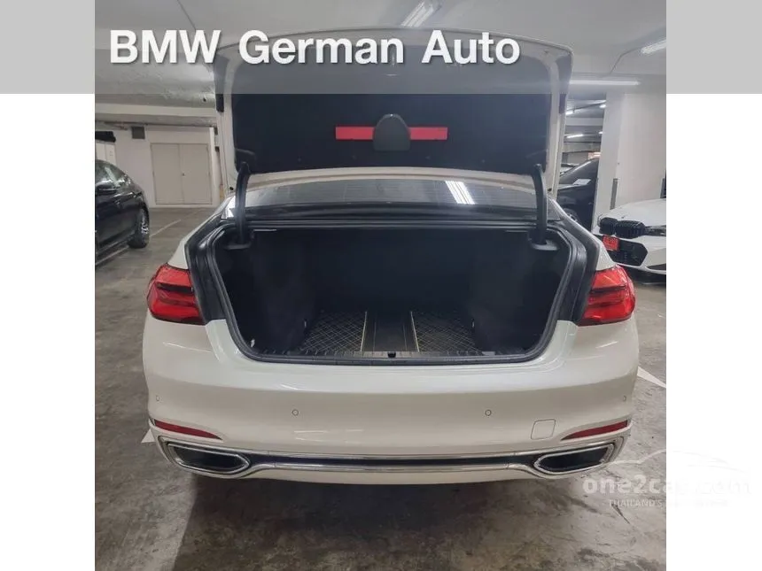 2016 BMW 740Li Pure Excellence Sedan