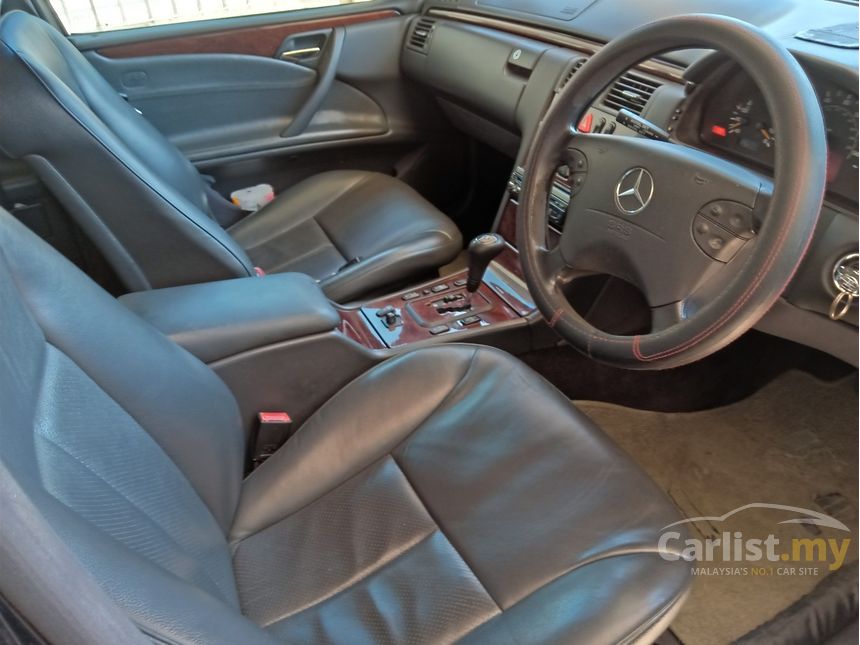 2000 Mercedes-Benz E240 Elegance Sedan