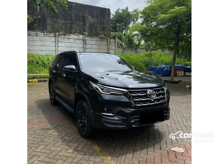 2023 Toyota Fortuner GR Sport 4X2 SUV