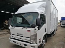 Isuzu Npr Pro box van /Hino box van/ Fuso box van/Hicom box van 17ft /bdm7500kg /Year Registered 2019