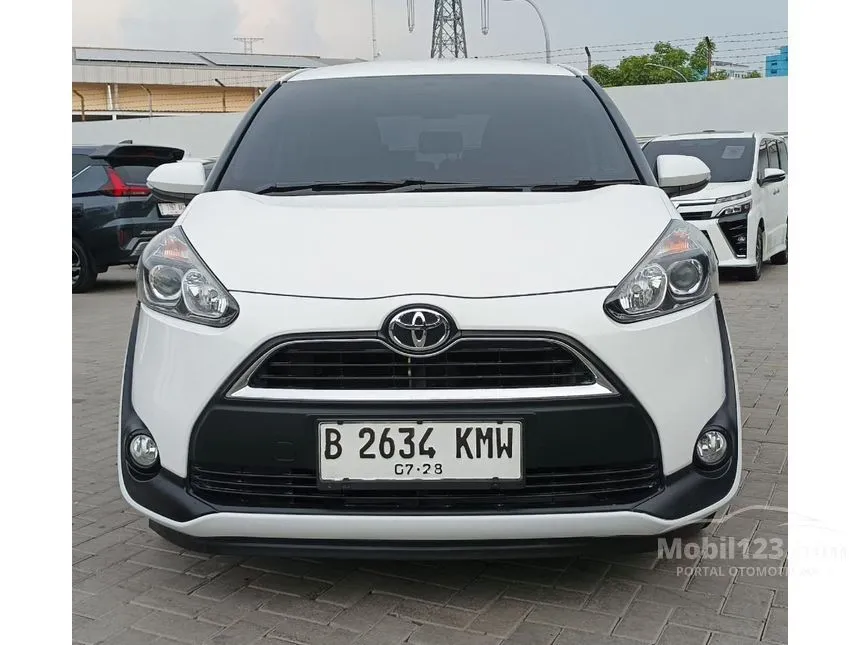 Jual Mobil Toyota Sienta 2019 V 1.5 di Jawa Barat Automatic MPV Putih Rp 183.000.000