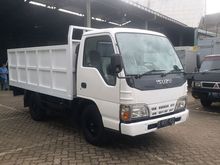 Isuzu Elf NKR55 / 100PS / 4R + Bak Besi - 2014, terawat, km 97.400