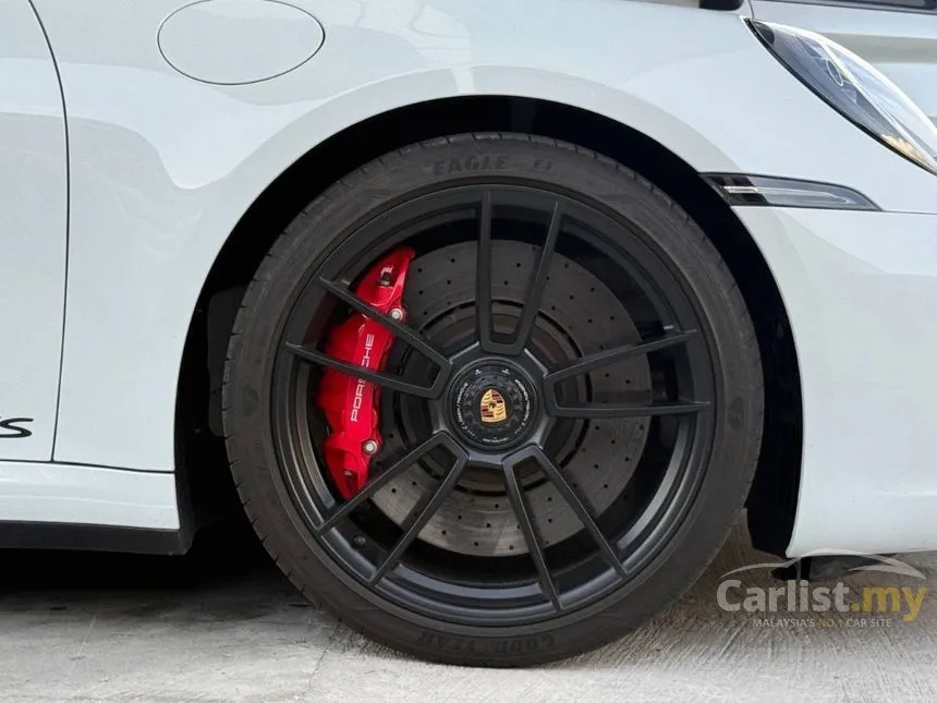 2022 Porsche 911 Carrera GTS Coupe