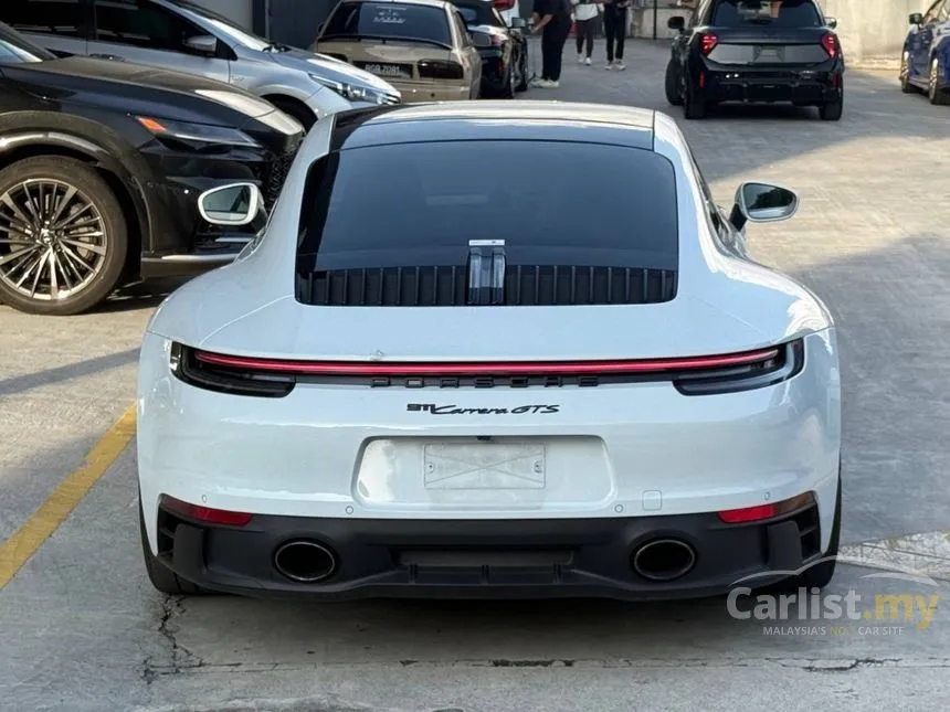 2022 Porsche 911 Carrera GTS Coupe