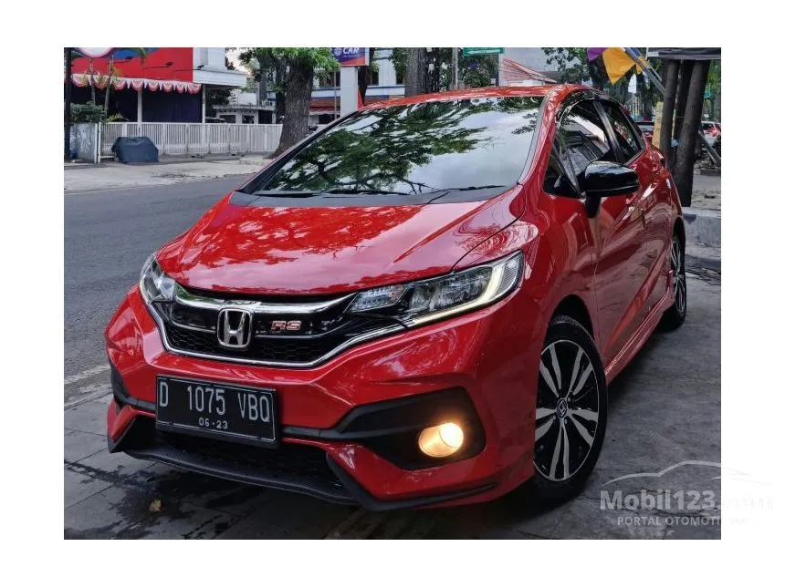Jual Mobil Honda Jazz 2018 RS 1.5 di Jawa Barat Automatic Hatchback Merah Rp 269.000.000