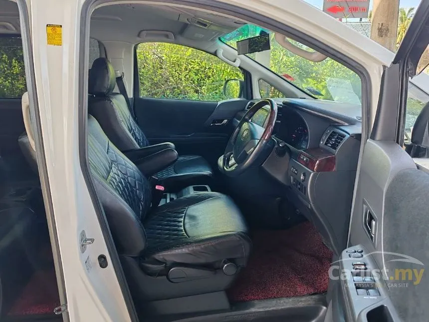 2012 Toyota Vellfire Z MPV