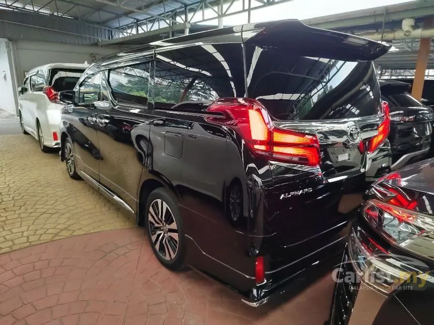 2022 Toyota Alphard MPV