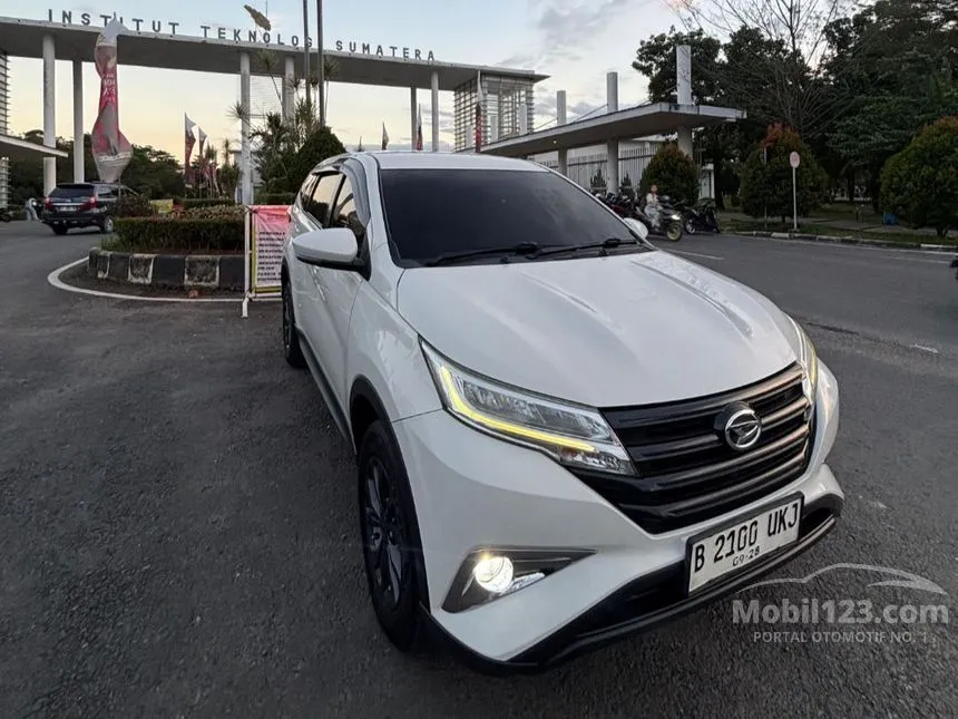 2018 Daihatsu Terios X Deluxe SUV