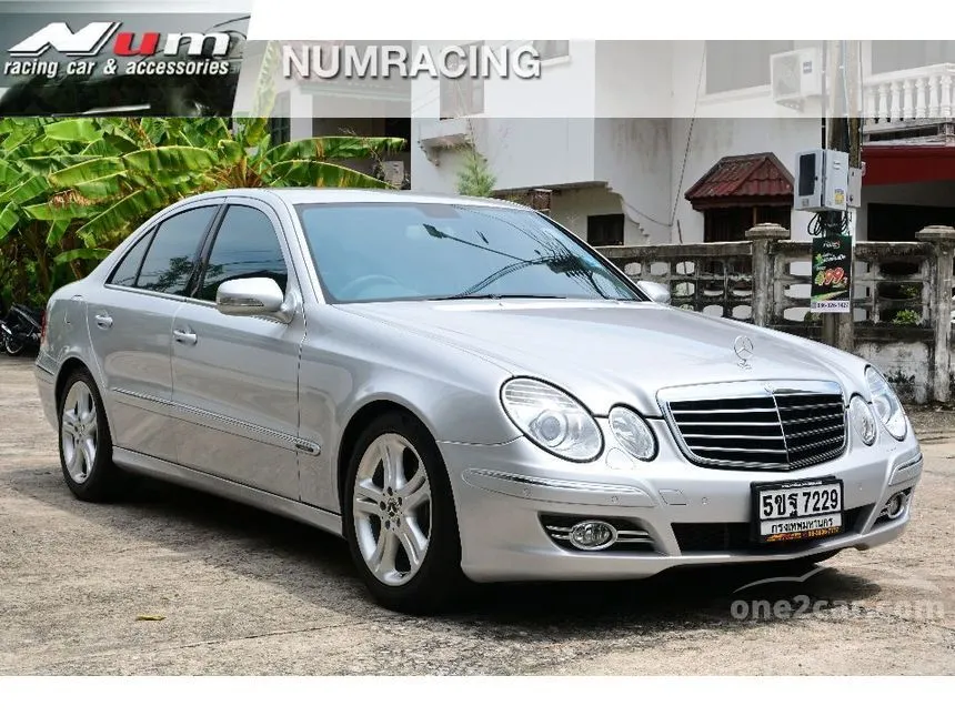 2009 Mercedes-Benz E200 Kompressor Avantgarde Sedan