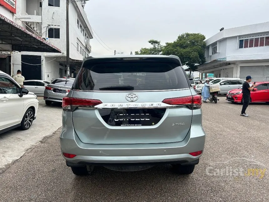2016 Toyota Fortuner V SUV