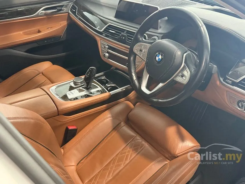 2020 BMW 740Le xDrive Pure Excellence Sedan