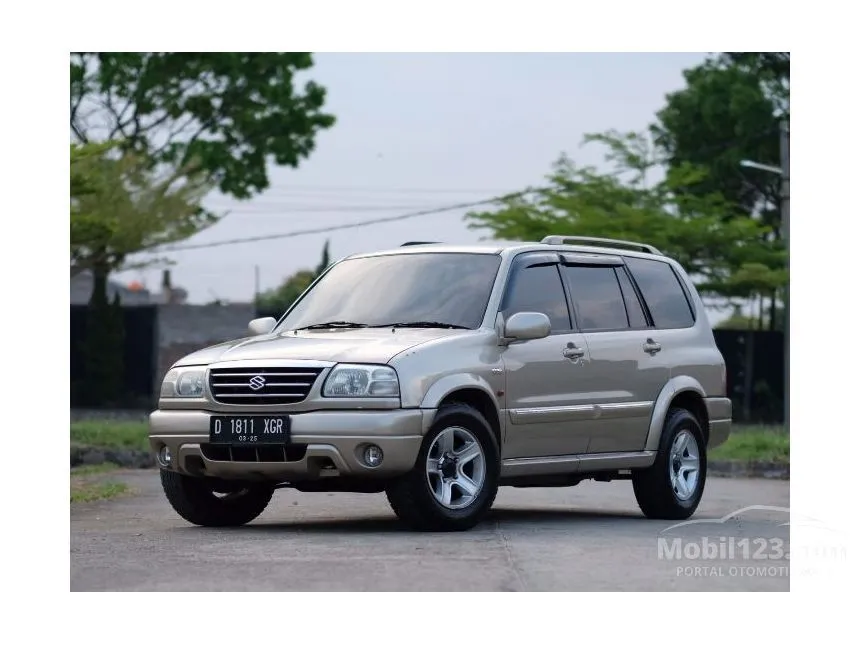 Jual Mobil Suzuki Grand Escudo 2003 XL