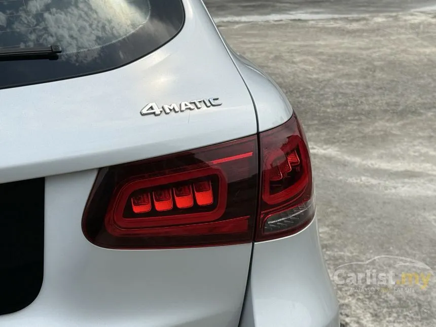 2020 Mercedes-Benz GLC300 4MATIC AMG Line SUV