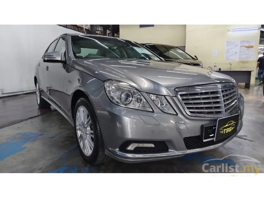 2009 Mercedes-Benz E200 Elegance CGI Sedan