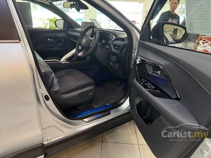 2026 Toyota Yaris Cross S SUV