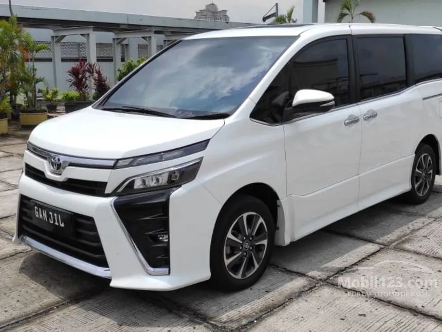 Jual Mobil Toyota Voxy 2018 2.0 di DKI Jakarta Automatic Wagon Putih Rp 335.000.000